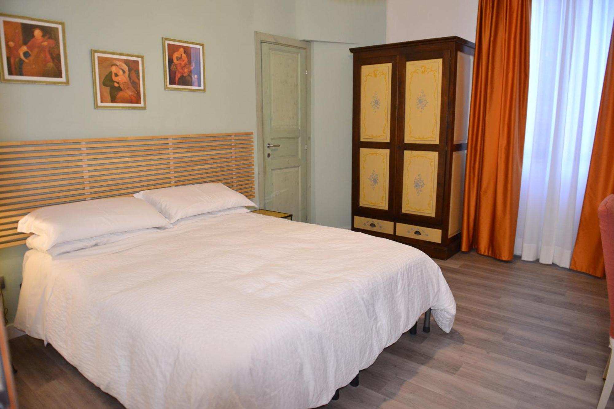Residenza Del Turista Bed & Breakfast Katanya Dış mekan fotoğraf